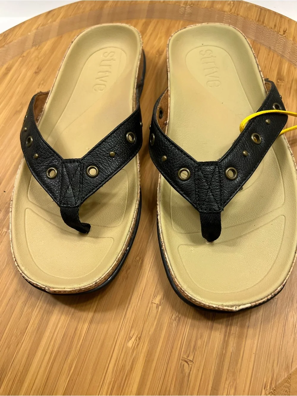 Strive Black Leather Thong Sandals with Beige Footbed Size 8 New With Tag